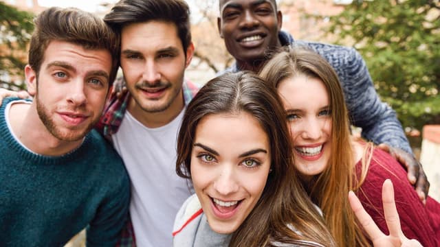 Create Groups With Friends